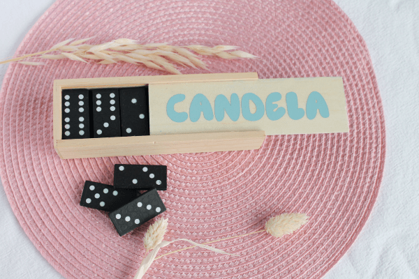Dominó de madera personalizado - Imagen 2